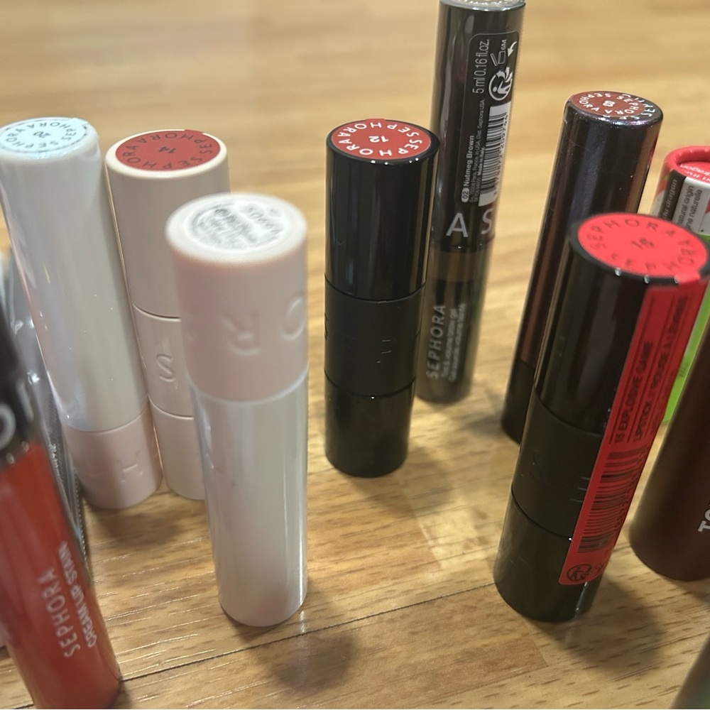 Sephora Makeup 40 pc bundle lipstick,lipgloss palette mascara +12 free masks - Picture 7 of 16